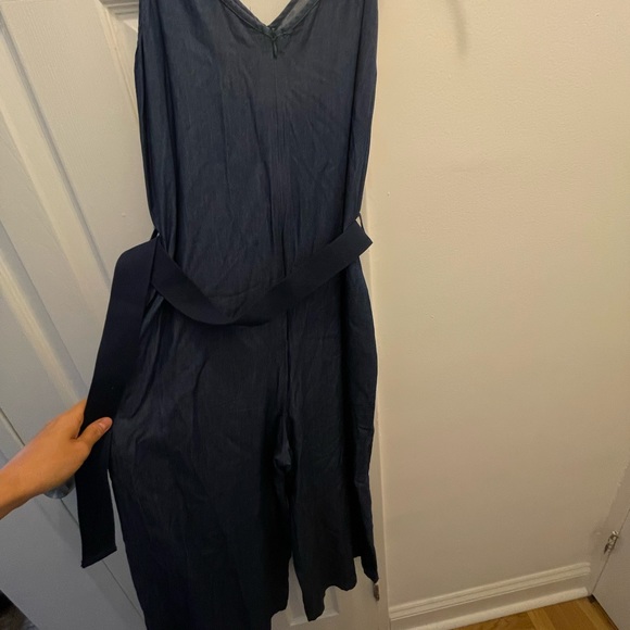 Women jump suit - Picture 4 of 5